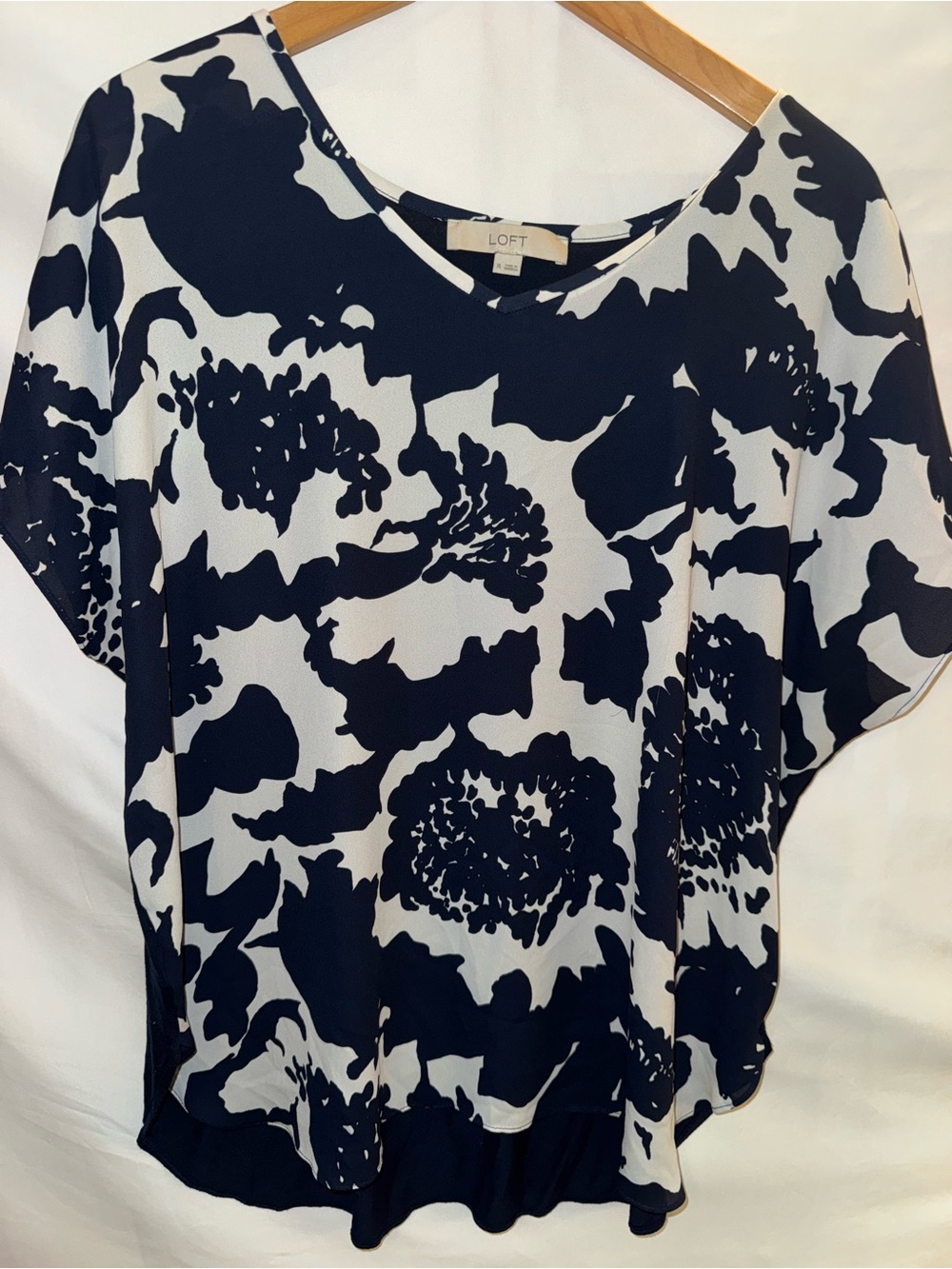 LOFT Navy and White Floral V-Neck Dolman Blouse